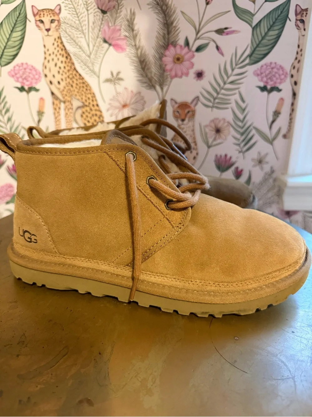UGG Neumel boot, a chukka-style Women’s 8/ Men’s 7 Chestnut